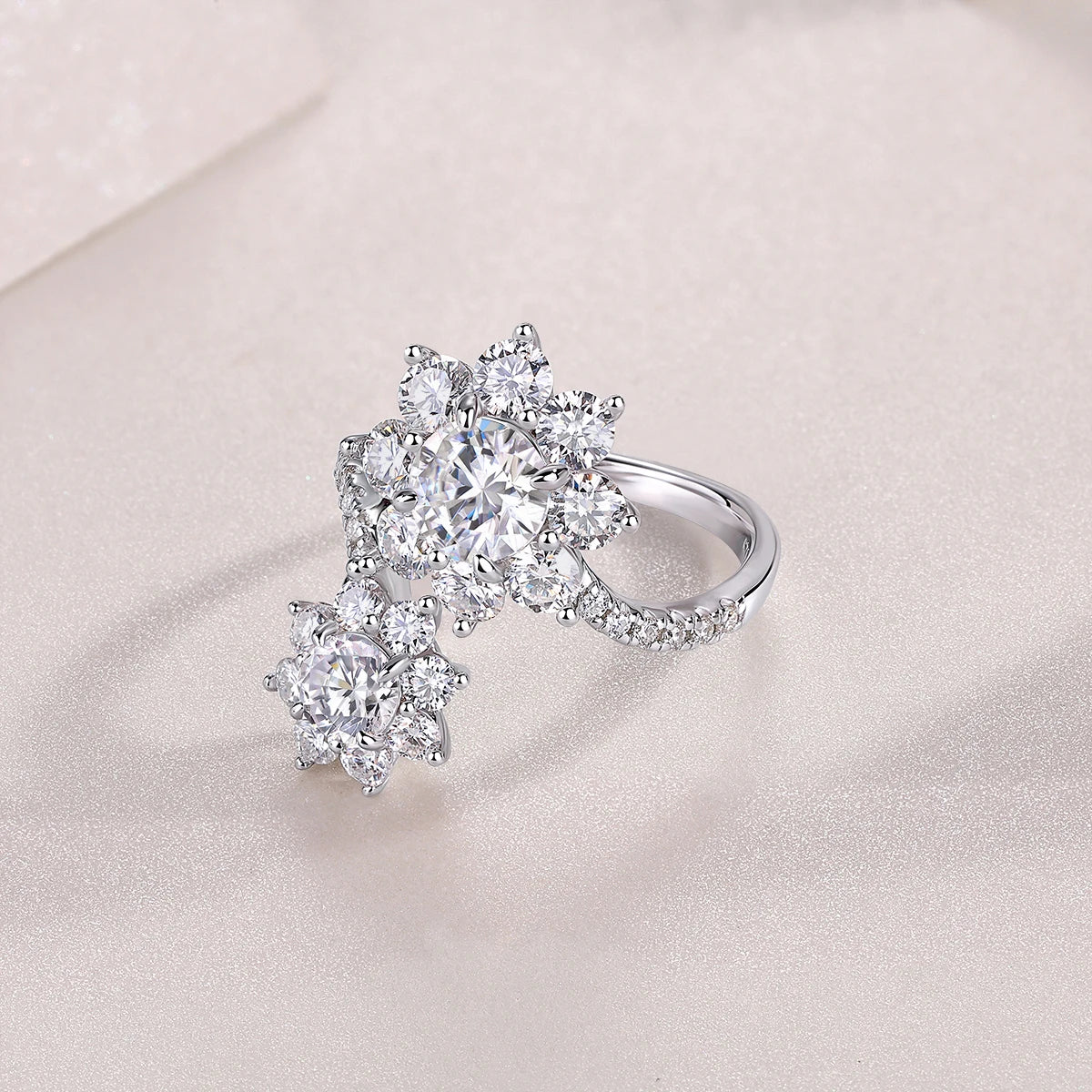 Moissanite Ring in 925 Sterling Silver with 18K Gold Plating – Elegant and Brilliant Design | Perfect Christmas Gift