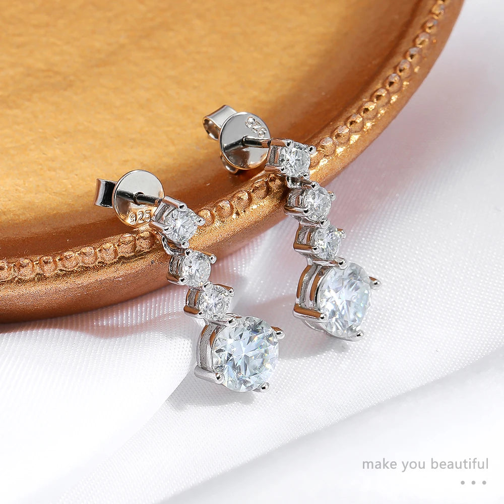 Pendientes de moissanita | Corte ovalado brillante | Plata 925 y oro blanco de 18 quilates
