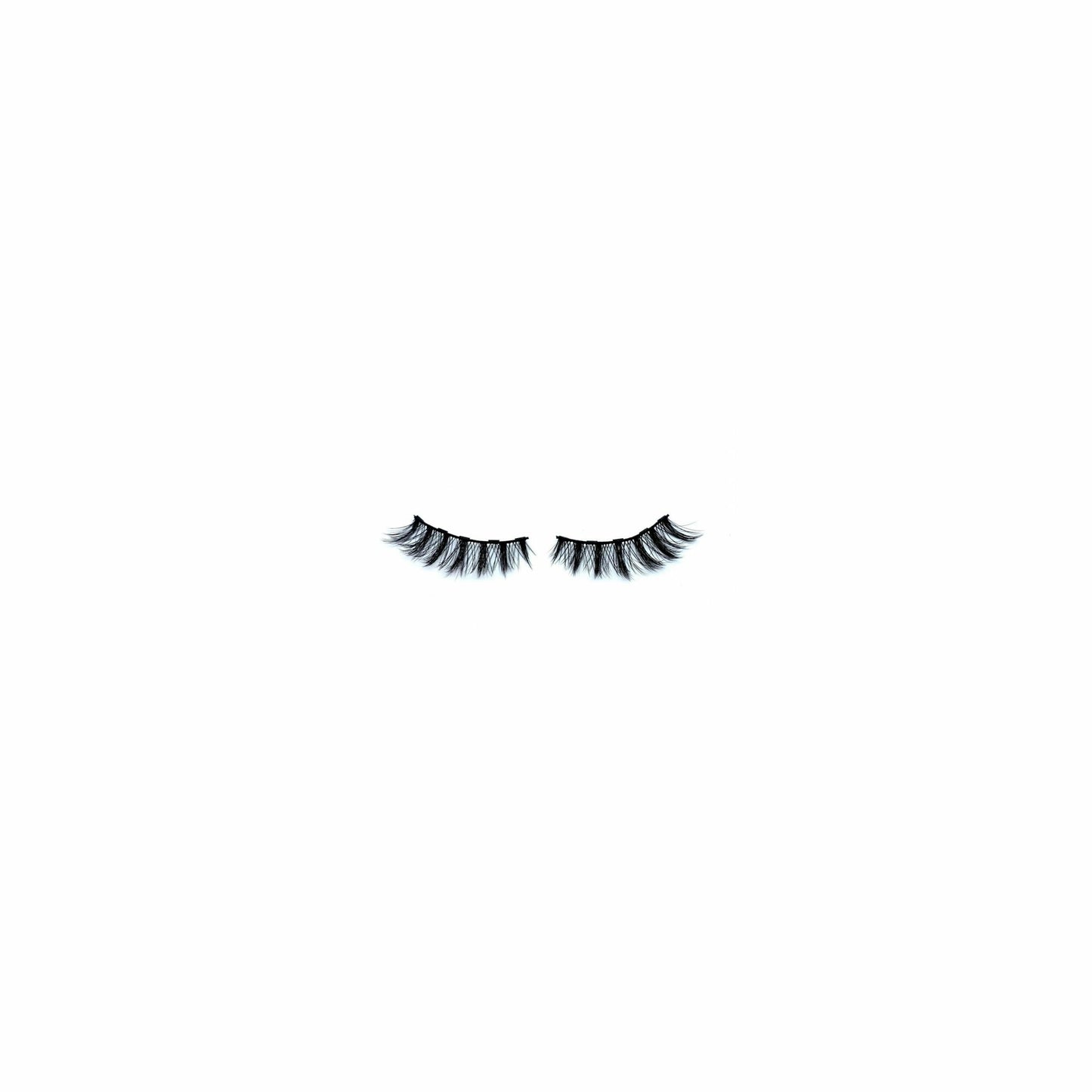 Pestañas Minerva (Inc. Eyeliner + Pinzas)