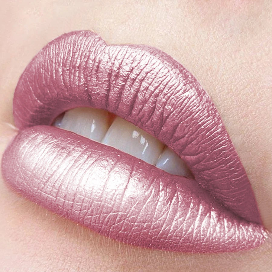 Sparkling metallic glitter lipstick by RAVEN KRONE, detail 6