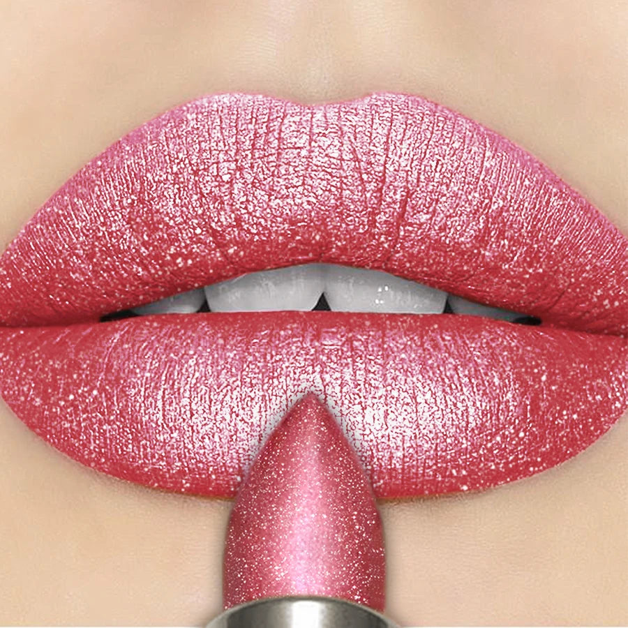 Sparkling metallic glitter lipstick by RAVEN KRONE, detail 1