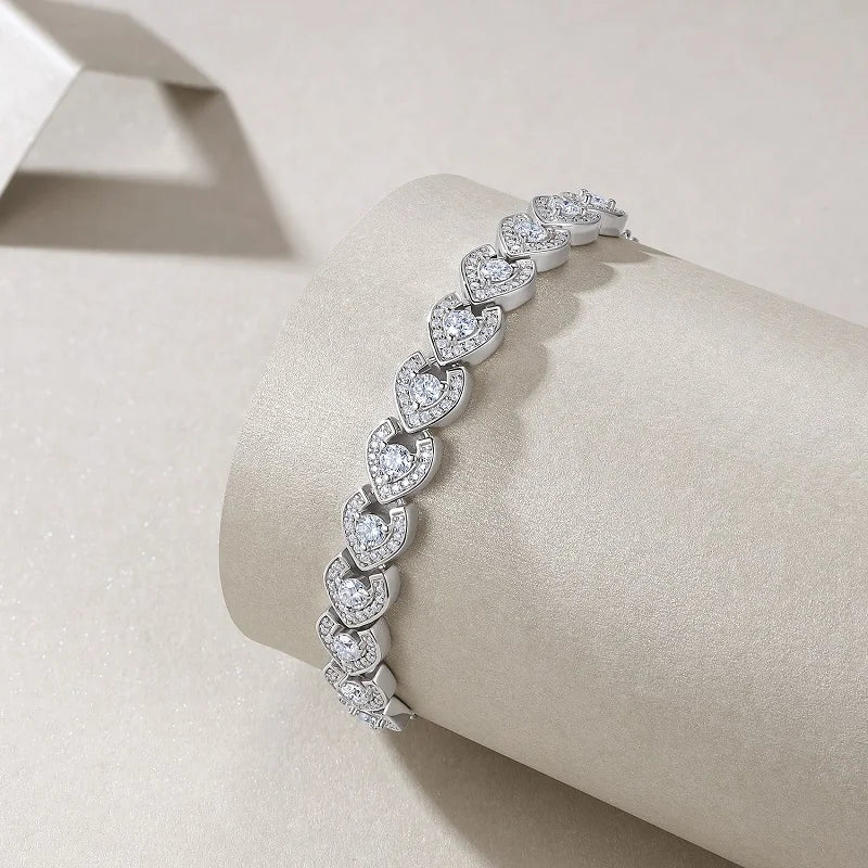Adjustable Moissanite Bracelet in 925 Sterling Silver with 18K Gold Plating – Heart Design | Certificate of Authenticity
